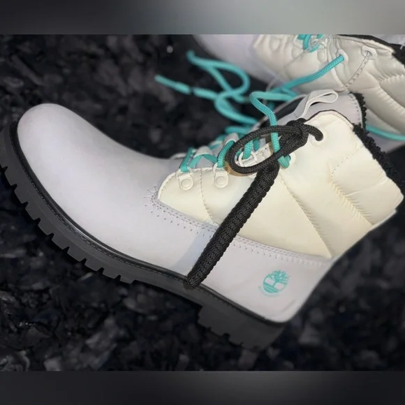 Timberland 6 inch puffer boots in light grey nubuck leather NWT - Picture 7 of 13